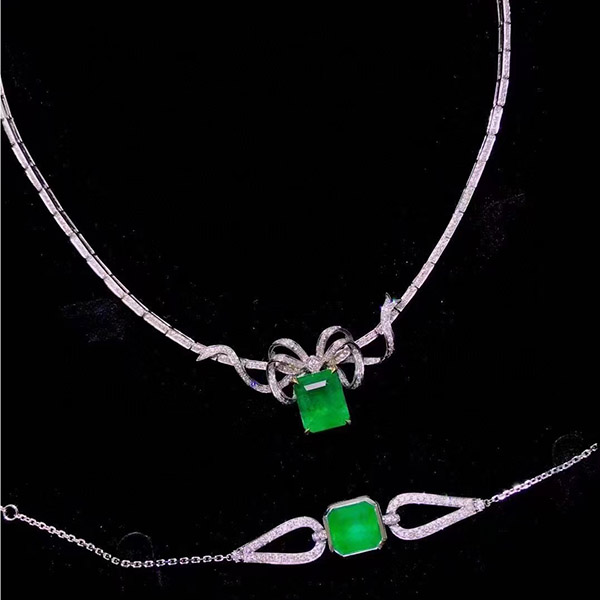 高品质祖母绿晚装项链+手链套装，收藏级别，vivid green，颜色浓郁，款式高档大气！