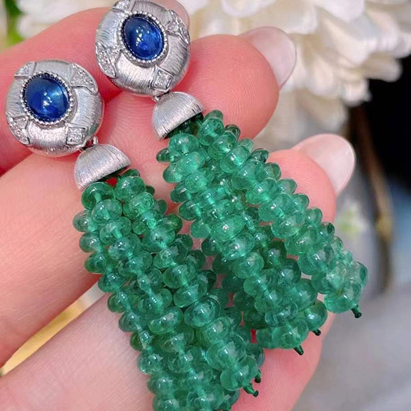 28克拉祖母绿流苏两用款耳环，布契拉提工艺，时尚优雅