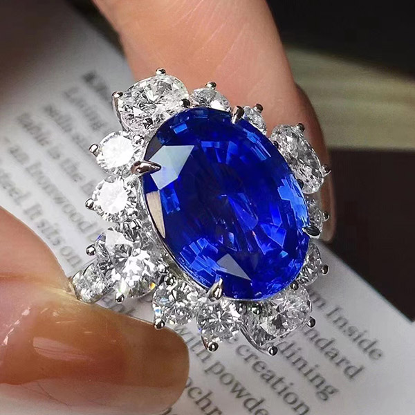 8克拉无烧缅甸蓝蓝宝石戒指，收藏品推荐